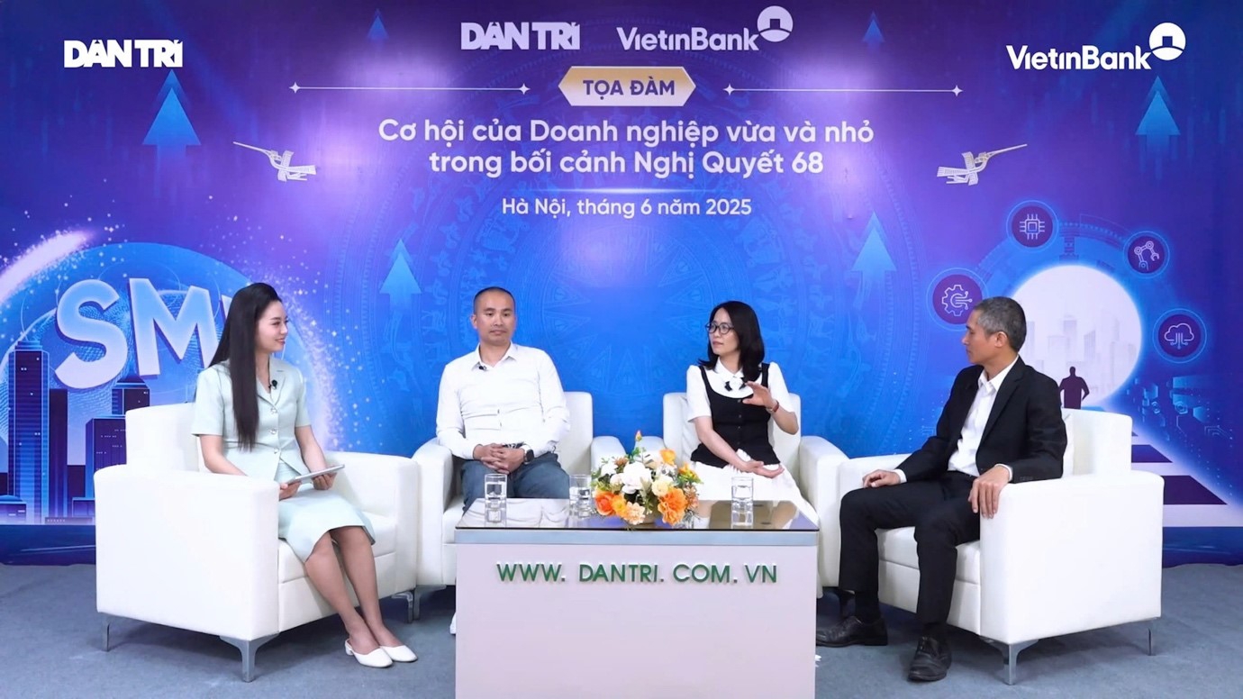C&aacute;c diễn giả tham gia tọa đ&agrave;m Cơ hội của PG88 Link Dễ Nhớ Pg88.com vừa v&agrave; nhỏ trong bối cảnh Nghị quyết 68 do b&aacute;o D&acirc;n Tr&iacute; tổ chức với sự đồng h&agrave;nh của VietinBank.