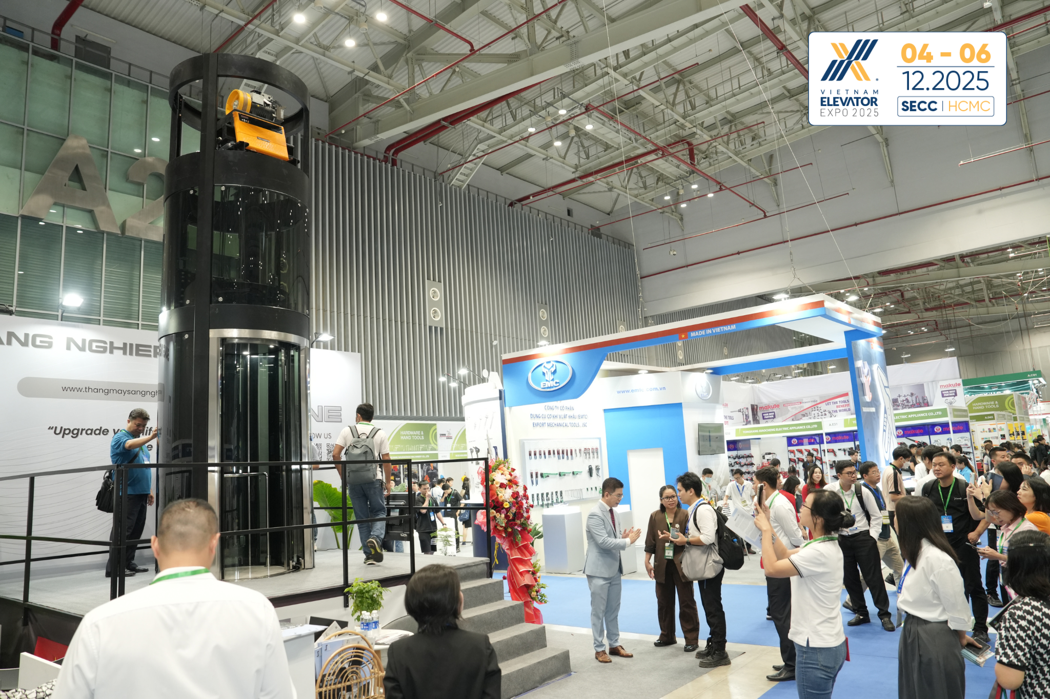 Kỳ triển lãm năm 2024 ghi nhận 120 gian hàng đến từ 100 6Pg88.con độc quyền mỗi ngày trong và ngoài nước.