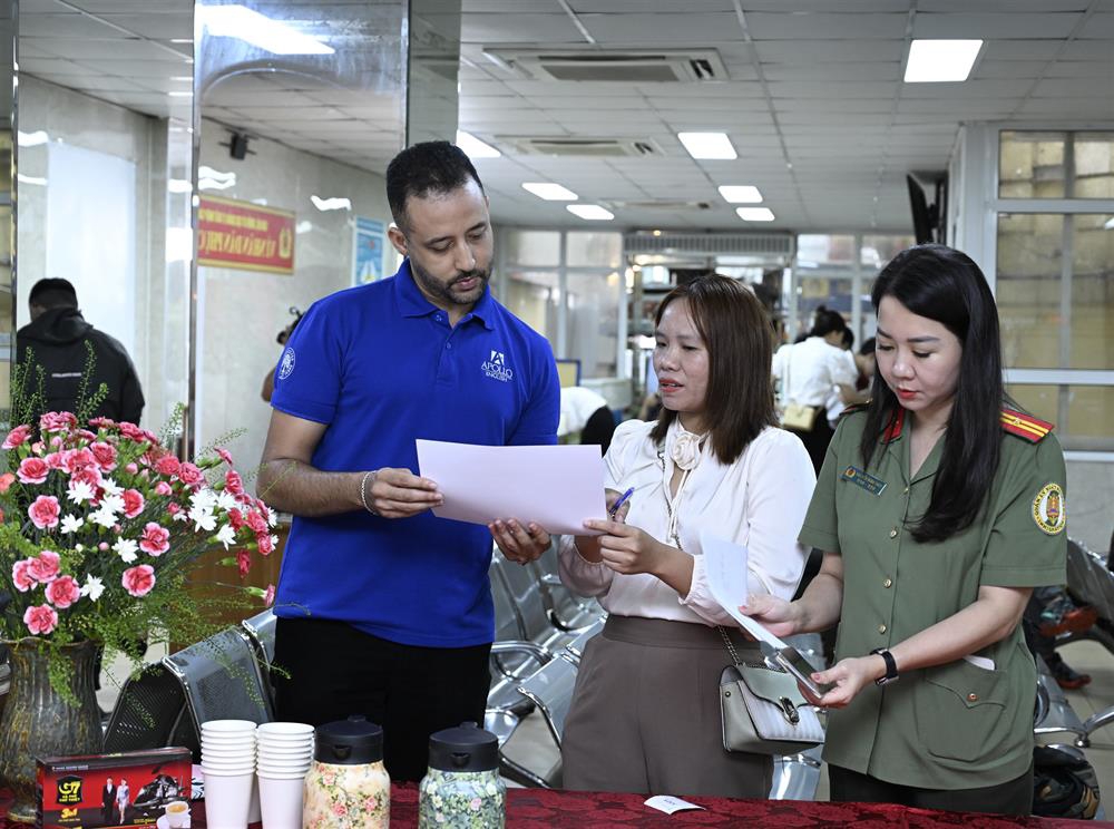 Việc cấp tài khoản định danh điện tử giúp người nước ngoài dễ dàng thực hiện các thủ tục Pg88hi nạp rút siêu tốc trực tuyến. Ảnh: Cổng thông tin điện tử Bộ Công an.