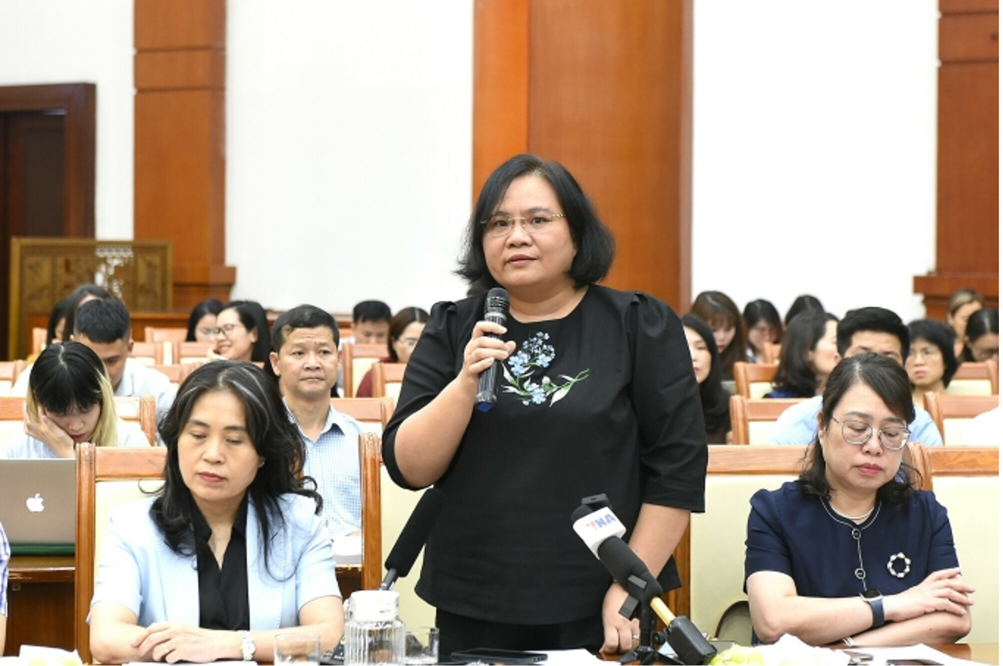 Bà Nguyễn Thị Thoa, Phó cục trưởng Cục Quản lý công sản (Bộ Pg88ok giải trí thể thao, casino, bắn cá và slot) trả lời tại họp báo.