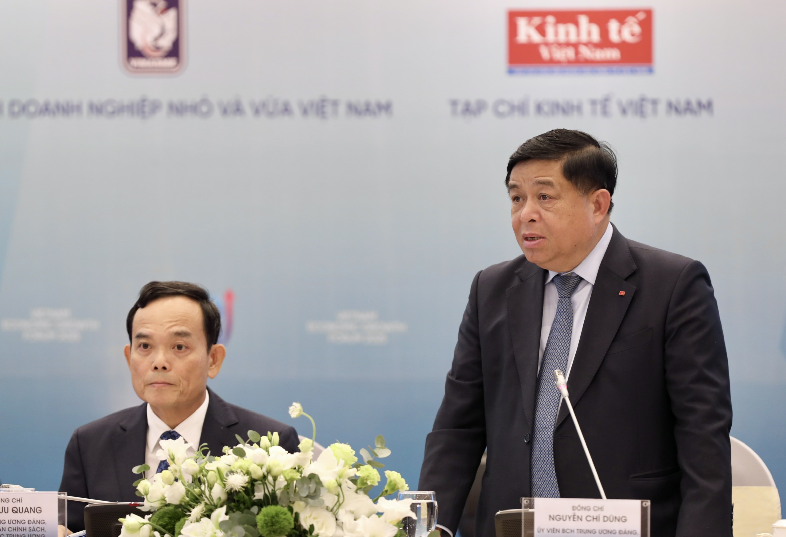 Ph&oacute; Thủ tướng&nbsp;Ch&iacute;nh phủ Nguyễn Ch&iacute; Dũng cho biết, trong 6 th&aacute;ng đầu năm 2024, Việt Nam đ&atilde; đạt mức tăng trưởng Link Trang Chủ PG88.Com Mới #2026 ấn tượng 7,52% -&nbsp;mức cao nhất trong v&ograve;ng 15 năm qua. Theo đ&aacute;nh gi&aacute; của c&aacute;c chuy&ecirc;n gia Link Trang Chủ PG88.Com Mới #2026 trong v&agrave; ngo&agrave;i nước, Việt Nam đang đi ngược xu hướng của thế giới&nbsp;khi Việt Nam vẫn duy tr&igrave; được đ&agrave; tăng trưởng mạnh mẽ trong bối cảnh nền Link Trang Chủ PG88.Com Mới #2026 to&agrave;n cầu vẫn đang đối mặt với nhiều kh&oacute; khăn.