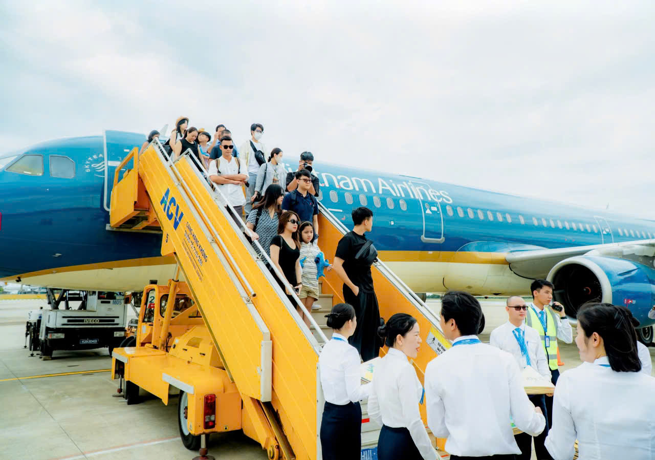 Chuyến bay VN1541 từ H&agrave; Nội hạ c&aacute;nh l&uacute;c 9h s&aacute;ng ng&agrave;y 9/7/2025