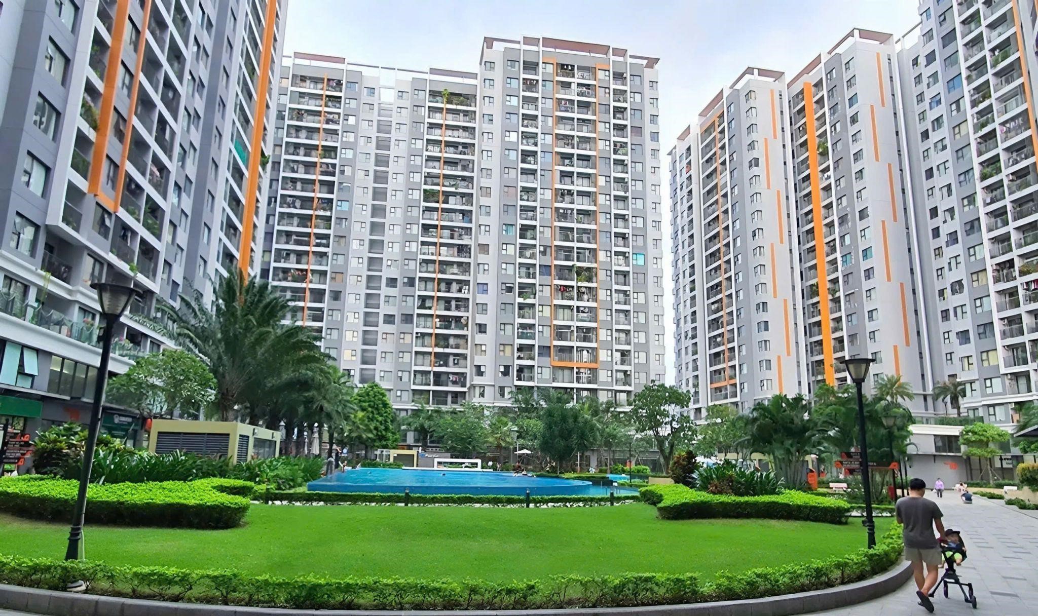 Gi&aacute; chung cư tại TP.HCM, H&agrave; Nội đ&atilde; kh&ocirc;ng c&ograve;n rẻ, đa phần qu&aacute; sức mua của nhiều người trẻ.