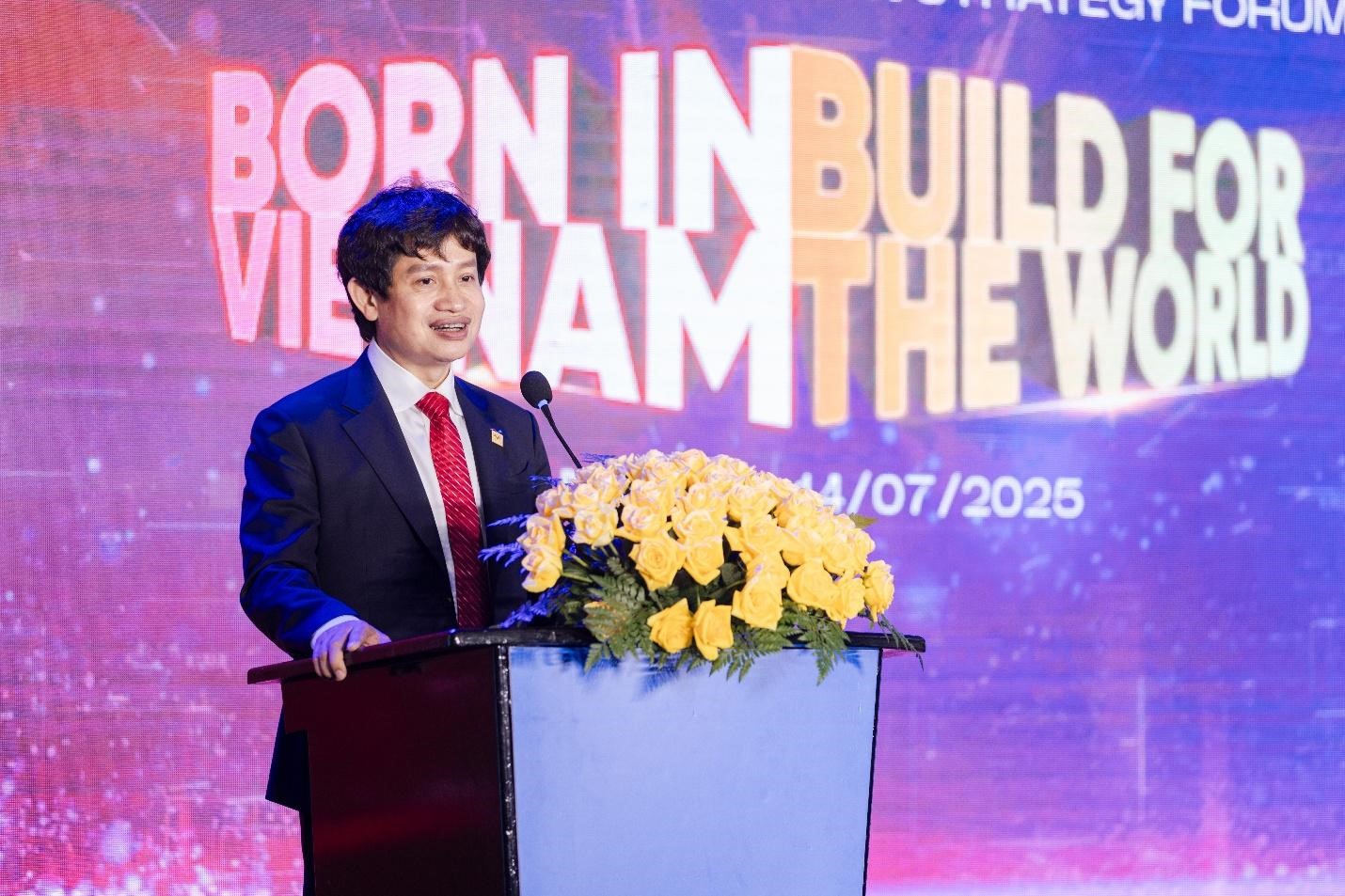 &Ocirc;ng Ho&agrave;ng Mai Chung, Chủ tịch HĐQT Meey Group ph&aacute;t biểu tại sự kiện Meey Group - H&agrave;nh tr&igrave;nh vượt biển lớn c&ugrave;ng ARC vừa mới tổ chức tại H&agrave; Nội.