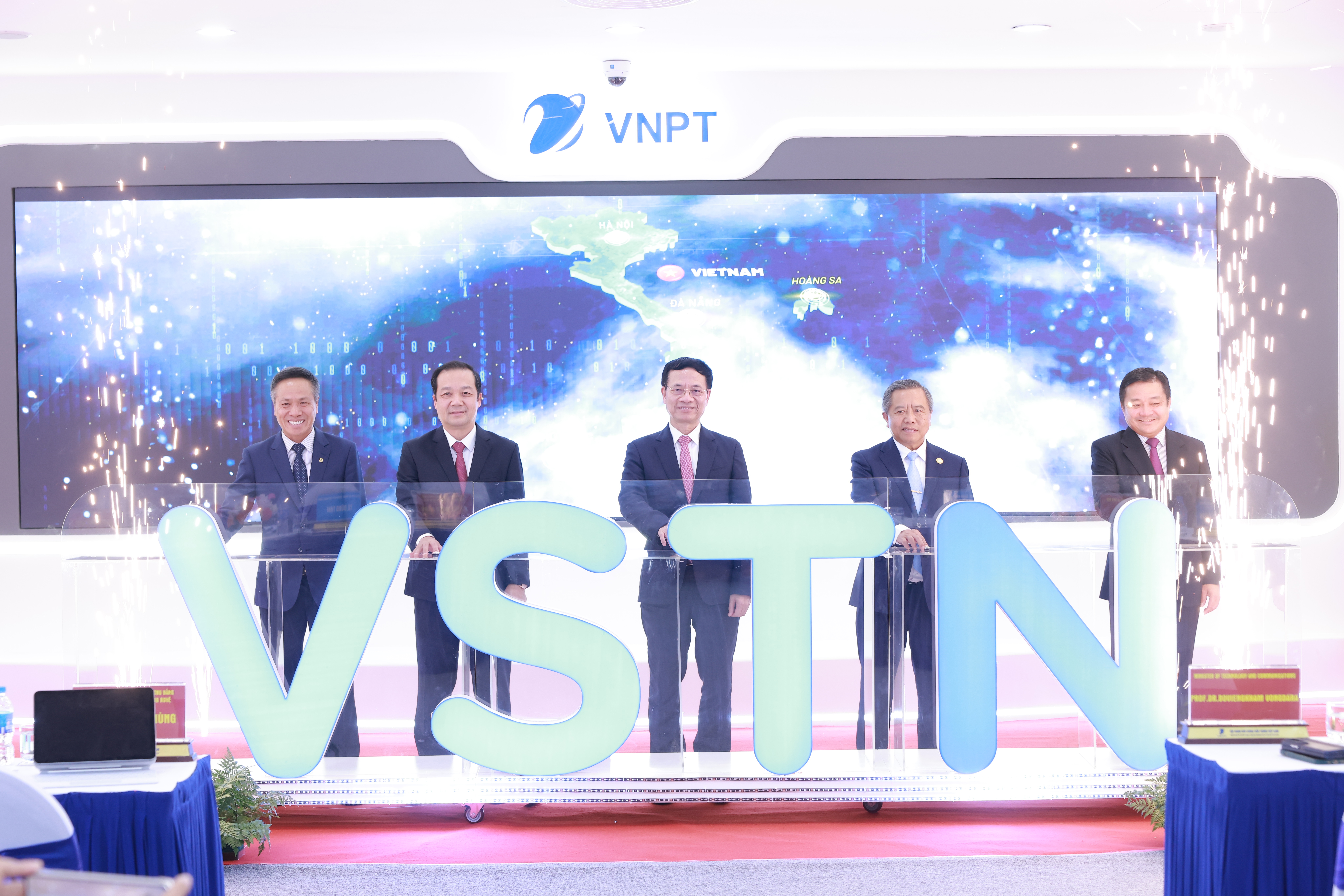 Lần đầu có tuyến cáp quang đất liền kết nối quốc tế hoàn toàn do Việt Nam làm chủ