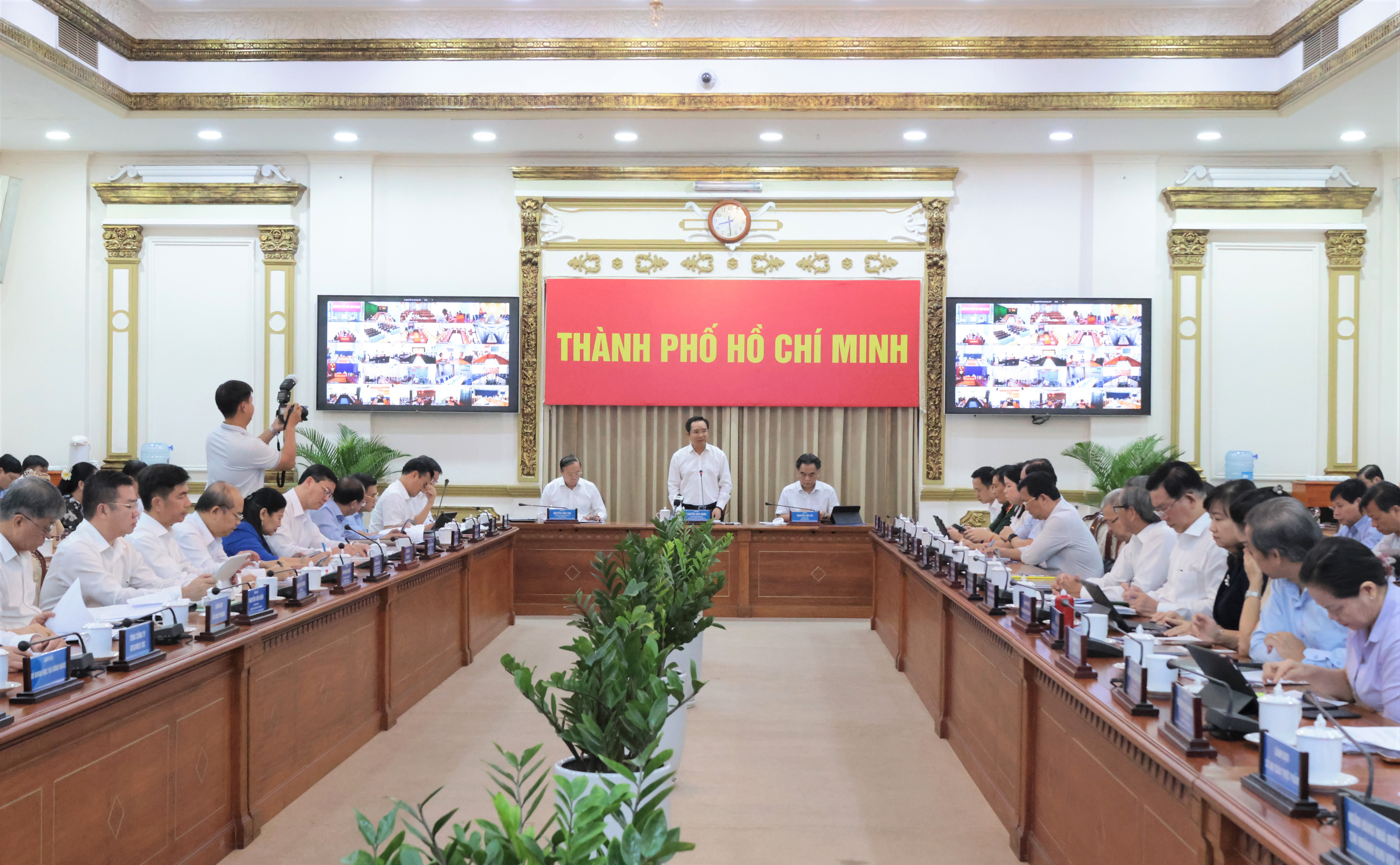 Toàn cảnh phiên họp - Ảnh: Cổng thông tin điện tử TP.HCM.
