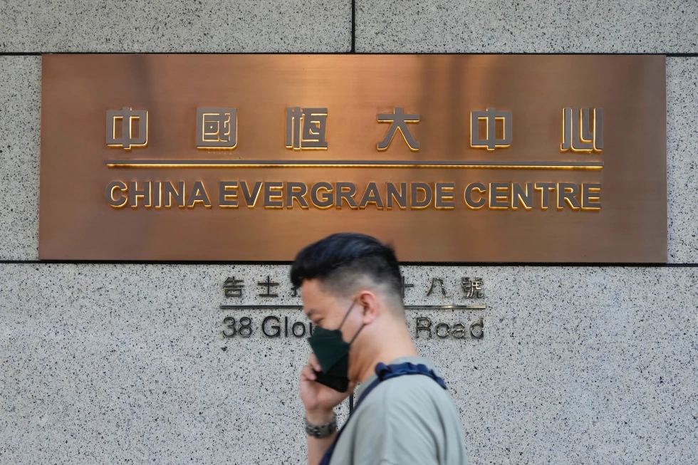 Evergrande hủy niêm yết cổ phiếu, tiếp tục thanh lý tài sản