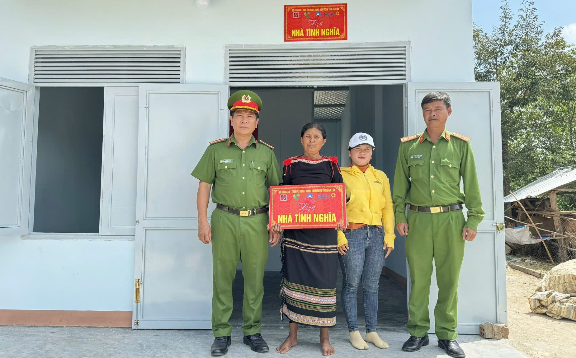 Đắk Lắk chung tay xóa nhà tạm, nhà dột nát