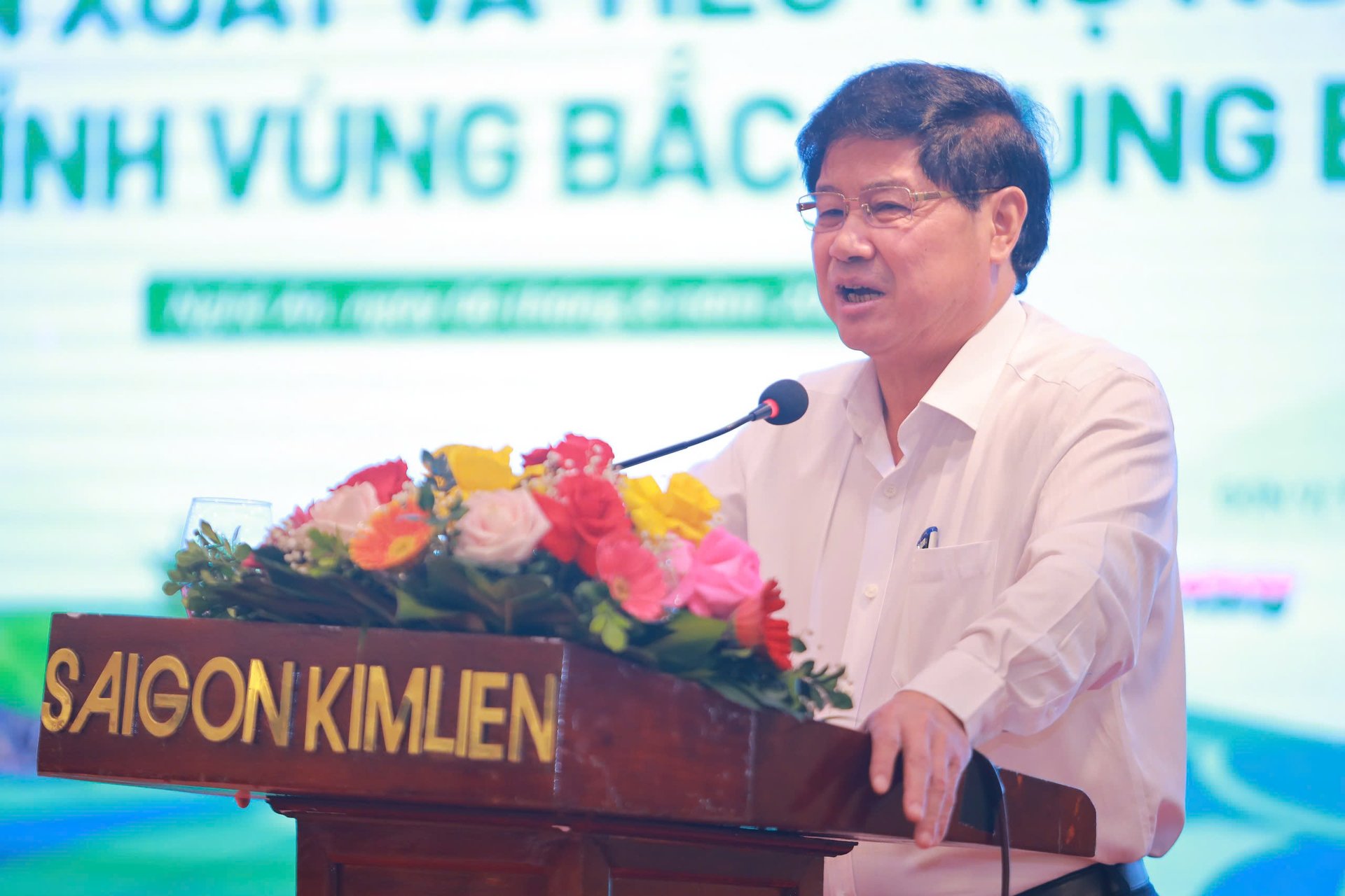Ông Lê Quốc Doanh - Chủ tịch Hội Làm vườn Việt Nam chia sẻ tại diễn đàn