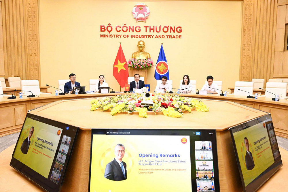 Đoàn Việt Nam tham dự hội nghị do Thứ trưởng Bộ Công Thương Nguyễn Hoàng Long làm Trưởng đoàn. Ảnh: moit.gov.vn