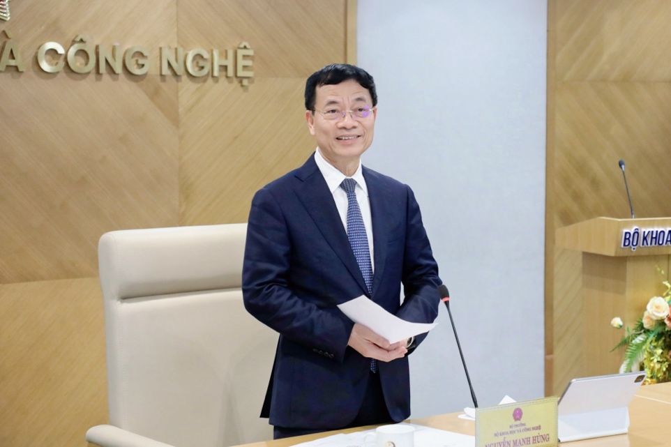 Bộ trưởng Nguyễn Mạnh Hùng phát biểu chỉ đạo tại buổi lễ.