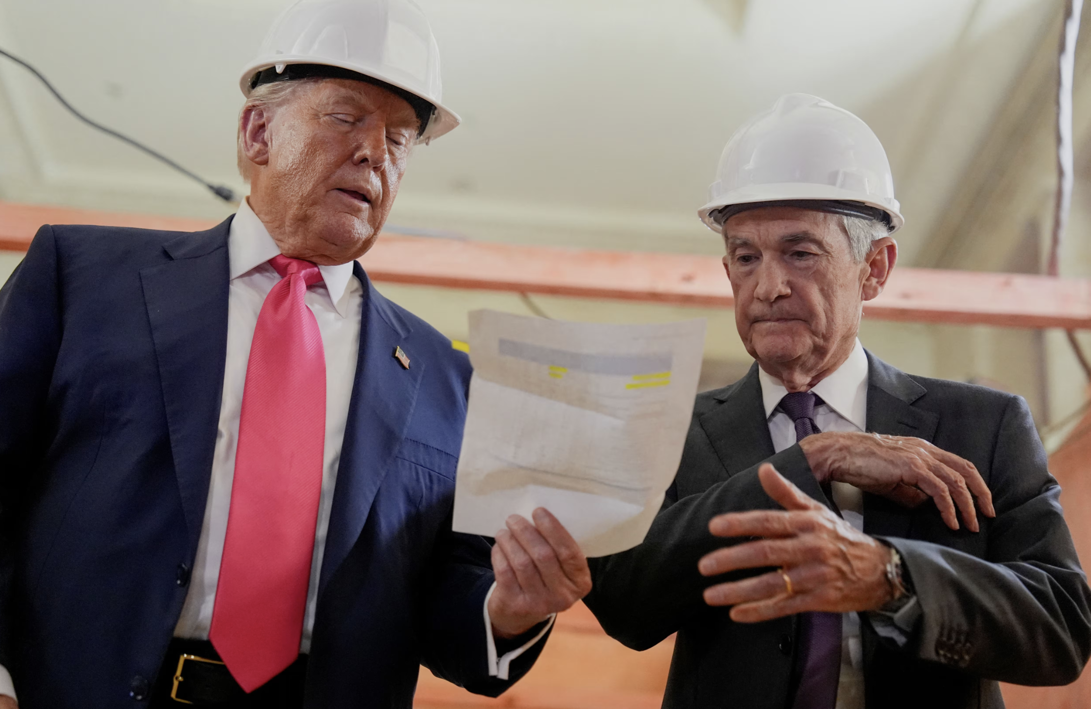 Tổng thống Trump đổ lỗi Chủ tịch Fed cản trở thị trường bất động sản