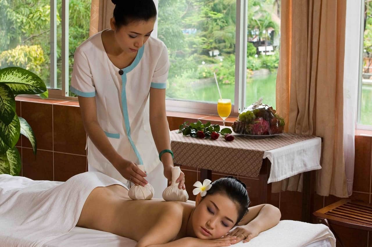 Du khách đến TP.HCM sẽ được ưu đãi về liệu trình chăm sóc da, cổ, vai, gáy, massage...