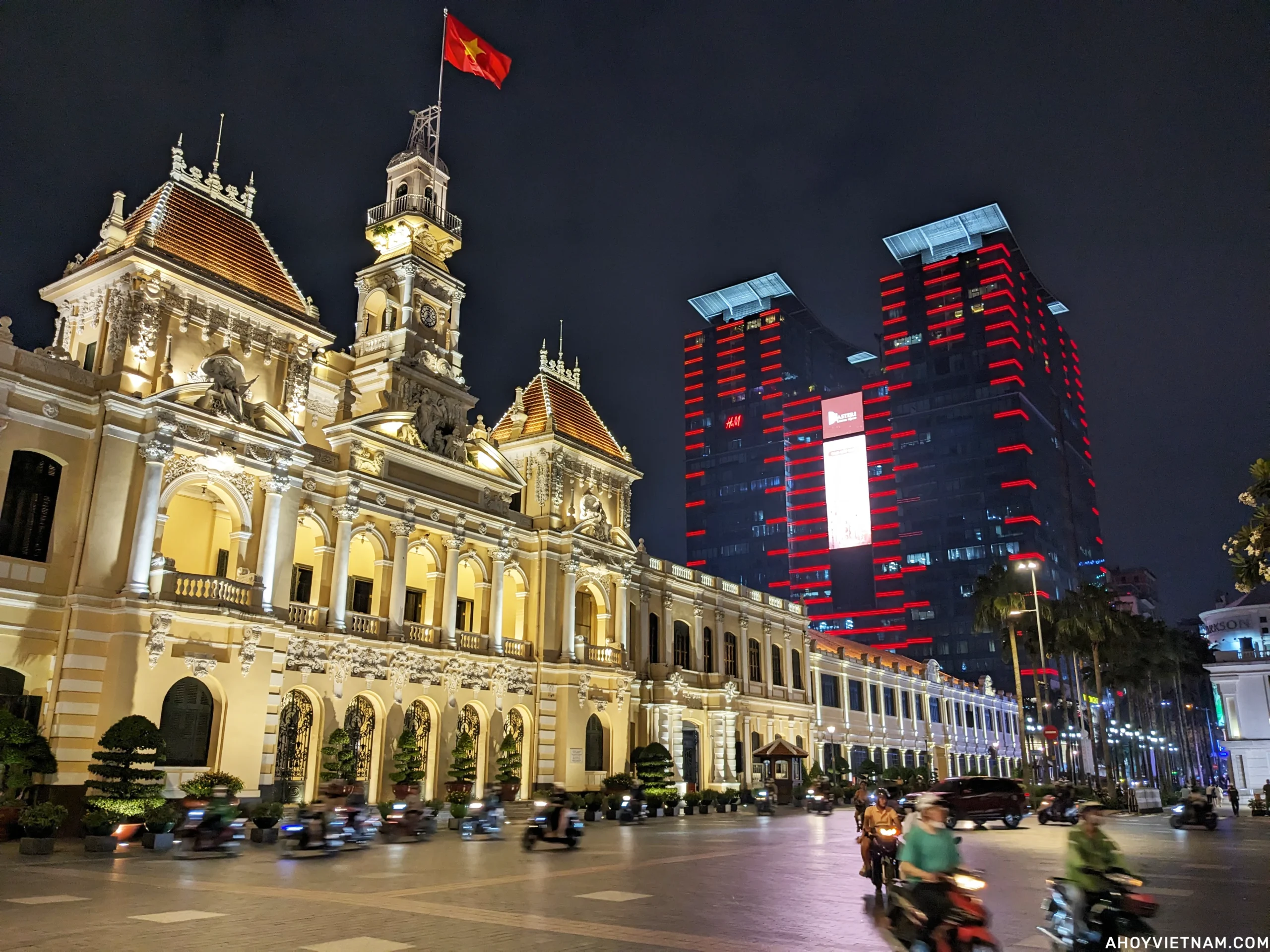 Du lịch TP.HCM sẽ có gói ưu đãi trị giá hơn 4 tỉ đồng e-voucher dành cho du khách.