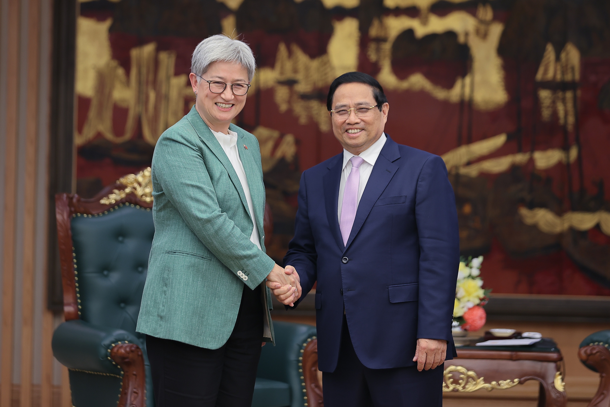 Thủ tướng Chính phủ Phạm Minh Chính và Bộ trưởng Ngoại giao Australia Penny Wong. Ảnh: VGP.