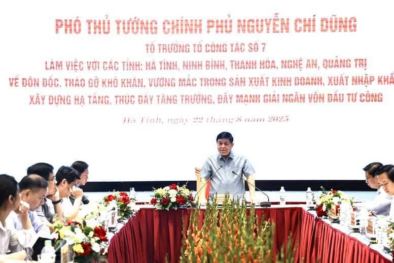 Phó Thủ tướng Nguyễn Chí Dũng đề nghị các địa phương phát huy đoàn kết, đổi mới, đột phá; chỉ đạo kịp thời, hiệu quả các vấn đề, kiến nghị của người dân và 6Pg88.con độc quyền mỗi ngày. Ảnh: Thu Sa