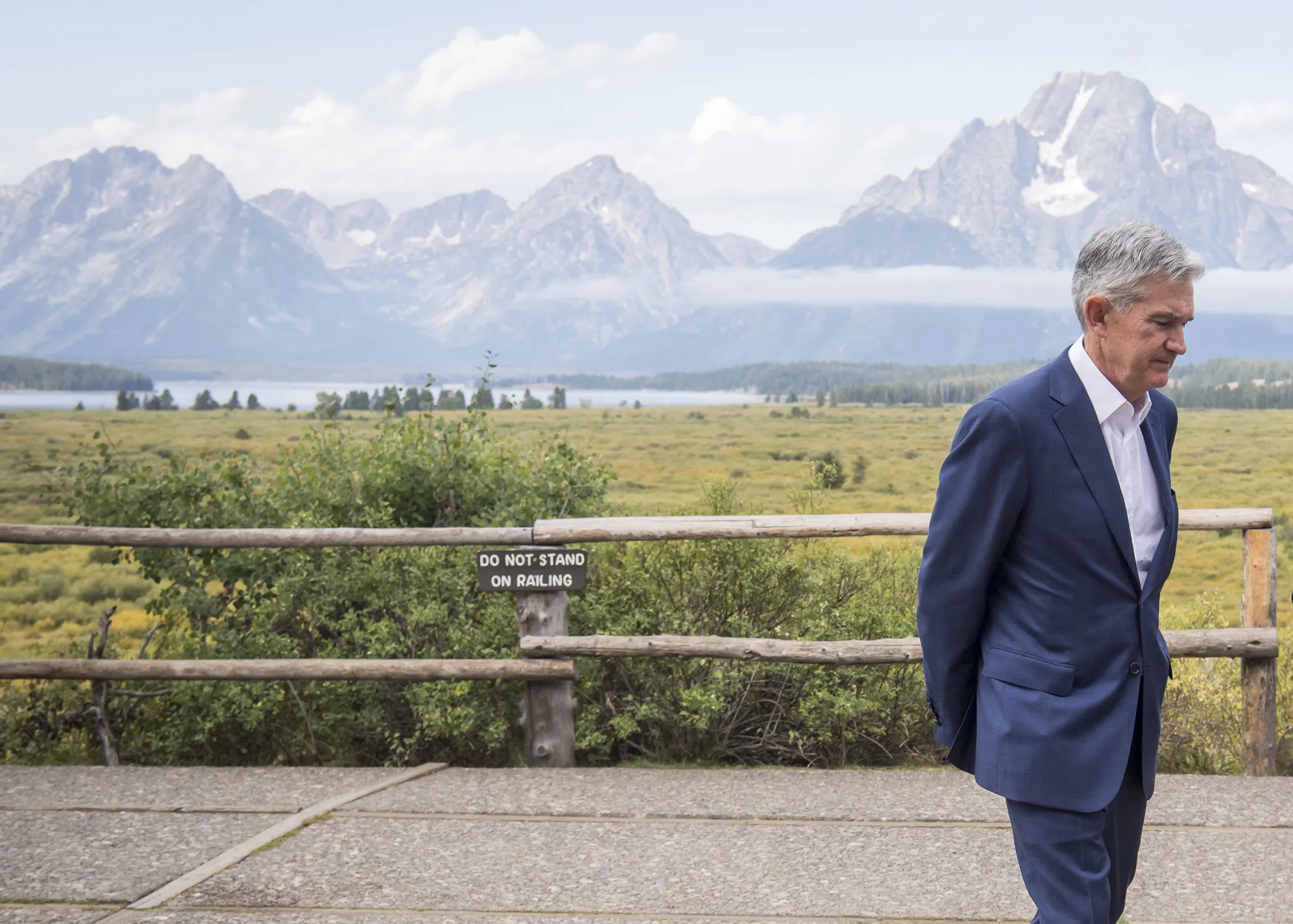 Chủ tịch Fed Jerome Powell ở Jackson Hole năm 2024 - Ảnh: Bloomberg.