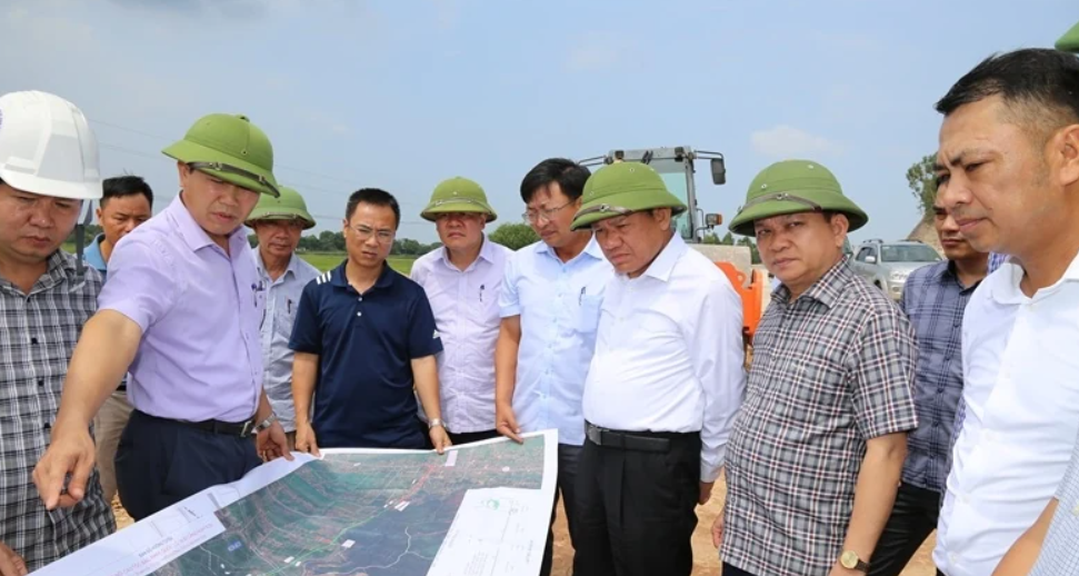 Phó Chủ tịch Thường trực UBND tỉnh Thanh Hoá&nbsp;Nguyễn Văn Thi đi kiểm tra tiến độ thực hiện các Pg88vn.top độc quyền mỗi ngày Pg88vn Trang Chủ Chính Thức công năm 2025 địa bàn Khu Link Trang Chủ PG88.Com Mới #2026 Nghi Sơn&nbsp;