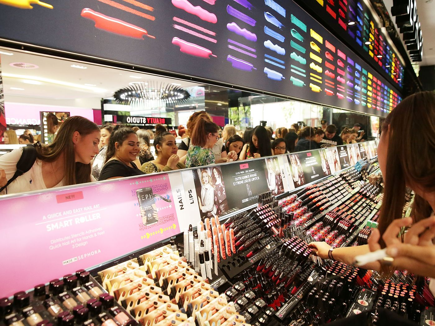 Các kênh bán lẻ mỹ phẩm chuyên biệt như Sephora và Ulta Beauty có thể thúc đẩy sự tăng trưởng của các thương hiệu làm đẹp.