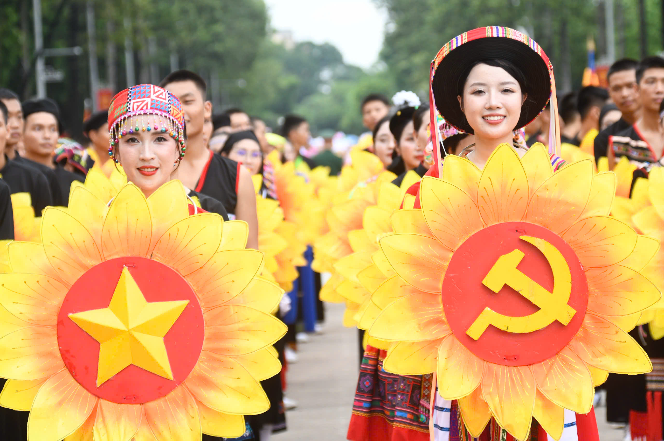 [Phóng sự ảnh] Các khối diễu binh, diễu hành đã sẵn sàng chuẩn bị sơ duyệt