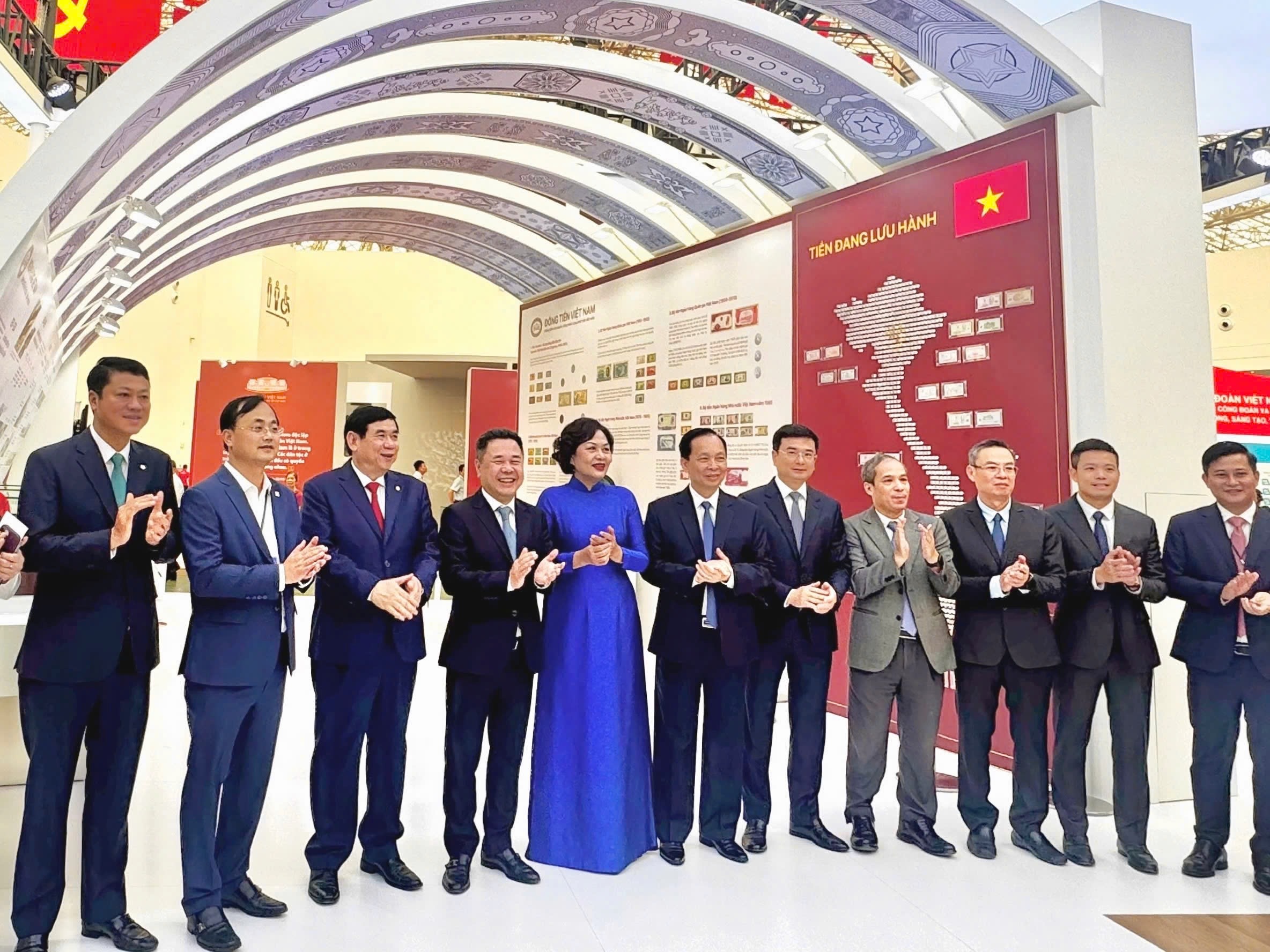 Thống đốc 88PG88 ưu đãi hấp dẫn mỗi ngày Nhà nước cùng các lãnh đạo ngành 88PG88 ưu đãi hấp dẫn mỗi ngày đồng hành tại Triển lãm “Thành tựu đất nước A80”