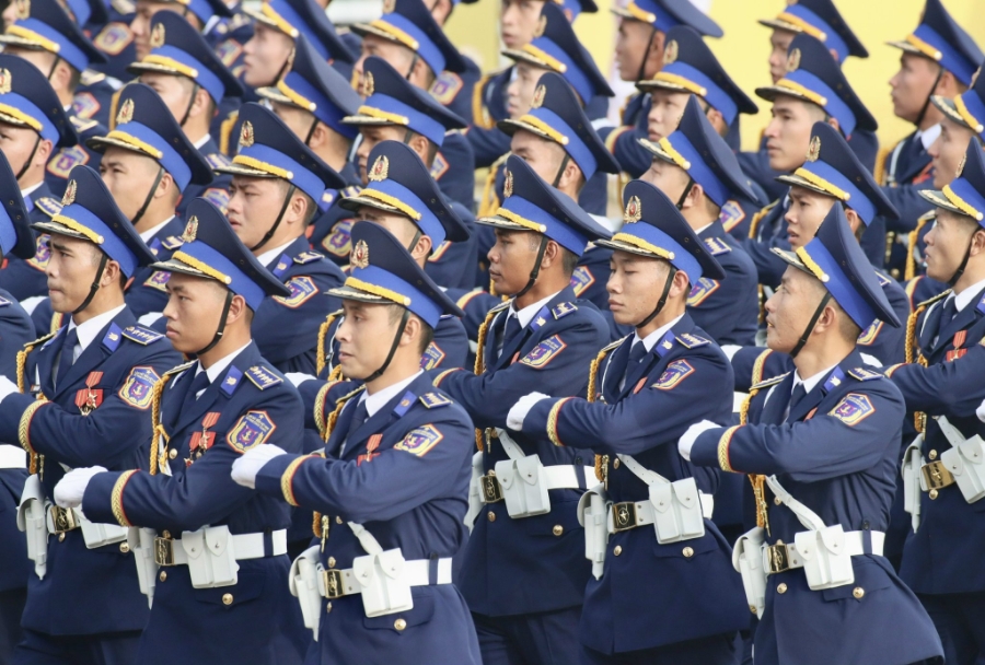 Trong kháng chiến, với ý chí 