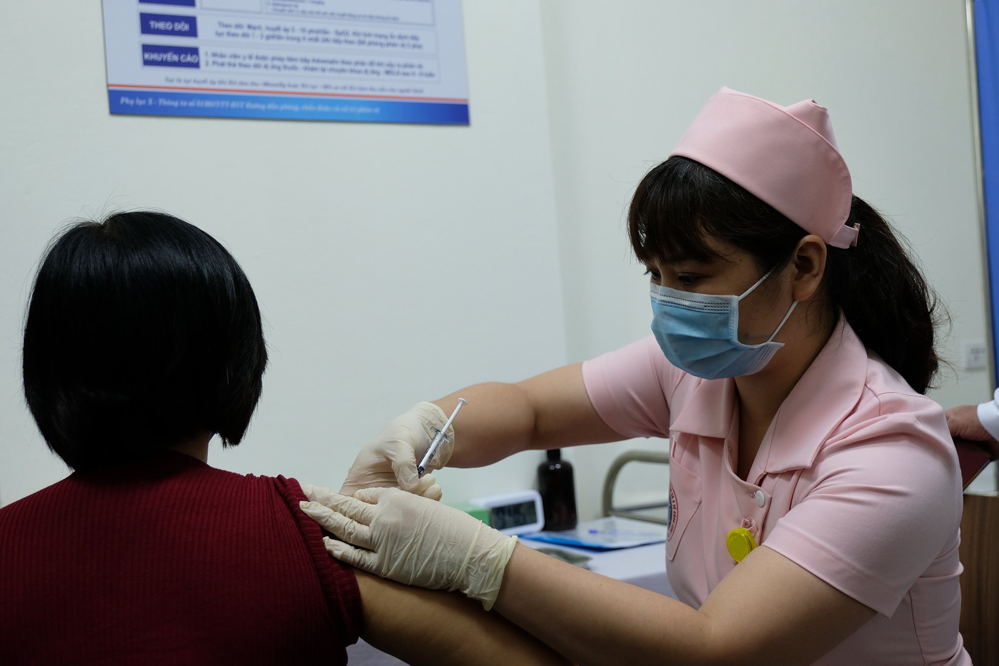 Triển khai tiêm chủng cho các đối tượng. Ảnh: Tuấn Dũng.