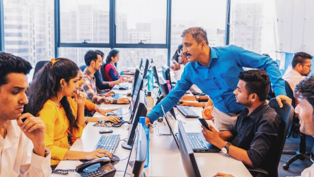 Ngành công nghệ Ấn Độ trước sóng gió nếu Mỹ áp thuế đối với dịch vụ gia công phần mềm