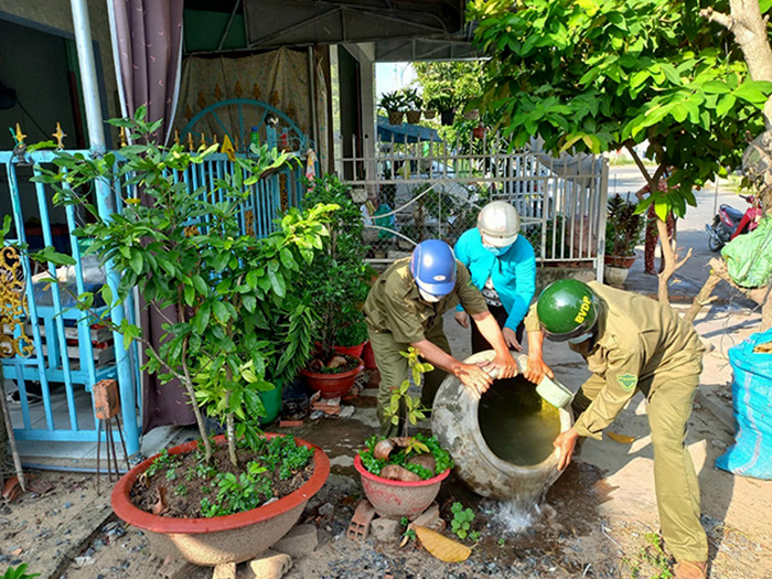 Ngành y tế thành phố khuyến cáo Link Đăng Nhập PG88 Chính Thức 2026 chủ động diệt loăng quăng bằng cách loại bỏ vật chứa nước có thể là nơi muỗi vằn đẻ trứng. Ảnh minh họa