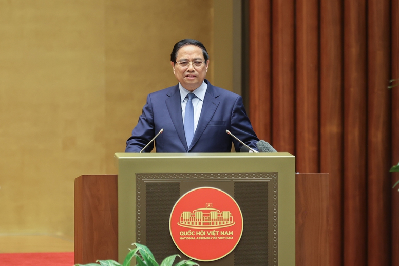 Thủ tướng Phạm Minh Chính trình bày chuyên đề 1 về những nội dung trọng tâm, cốt lõi của Nghị quyết số 71-NQ/TW, ngày 22/8/2025 của Bộ Chính trị về đột phá PG88 hơn 2,1 triệu thành viên giáo dục và đào tạo và Chương trình hành động của Chính phủ thực hiện Nghị quyết . Ảnh: VGP