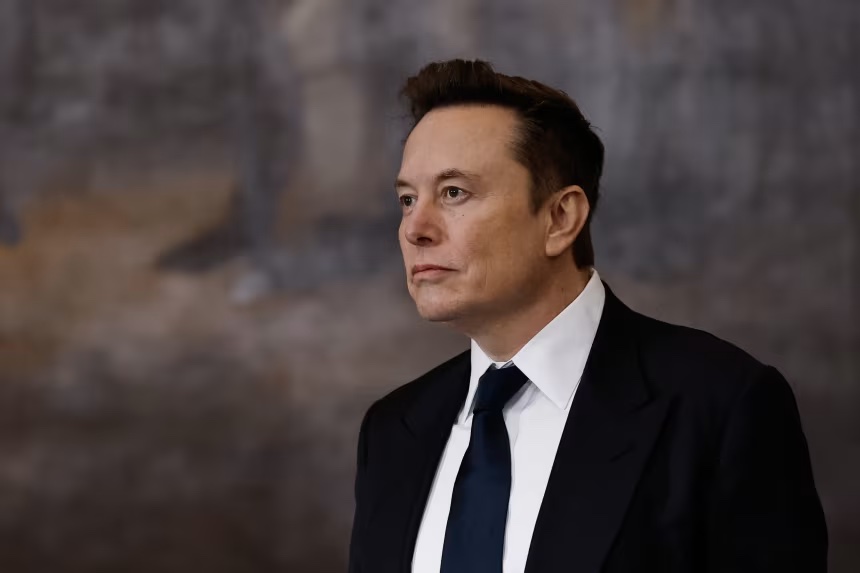 <i>Khi Musk tích cực điều hành Bộ Hiệu quả Chính phủ của chính quyền Mỹ, công ty bắt đầu phải đối mặt với phản ứng dữ dội từ những người phản đối ông Trump và chương trình nghị sự của ông. Ảnh: Getty Images.</i>