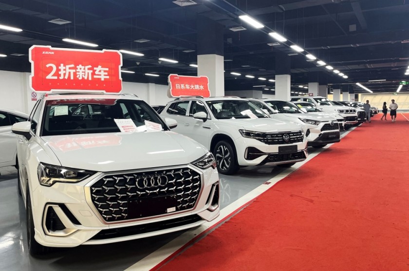 <i>Theo một cuộc khảo sát của ngành được công bố vào tháng trước, hầu hết các đại lý Trung Quốc cũng không thể kiếm được tiền vì các lô hàng của họ bị kẹt cứng bởi hàng tồn kho dư thừa. Ảnh: Businessday.</i>