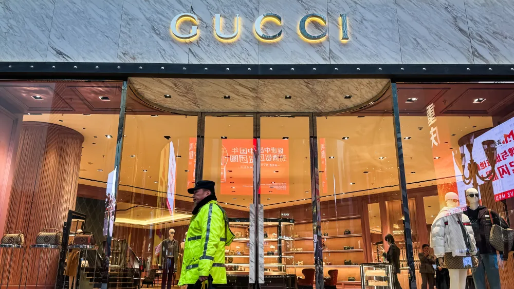 Tin tặc đánh cắp thông tin hàng triệu khách hàng của Gucci, Balenciaga và McQueen