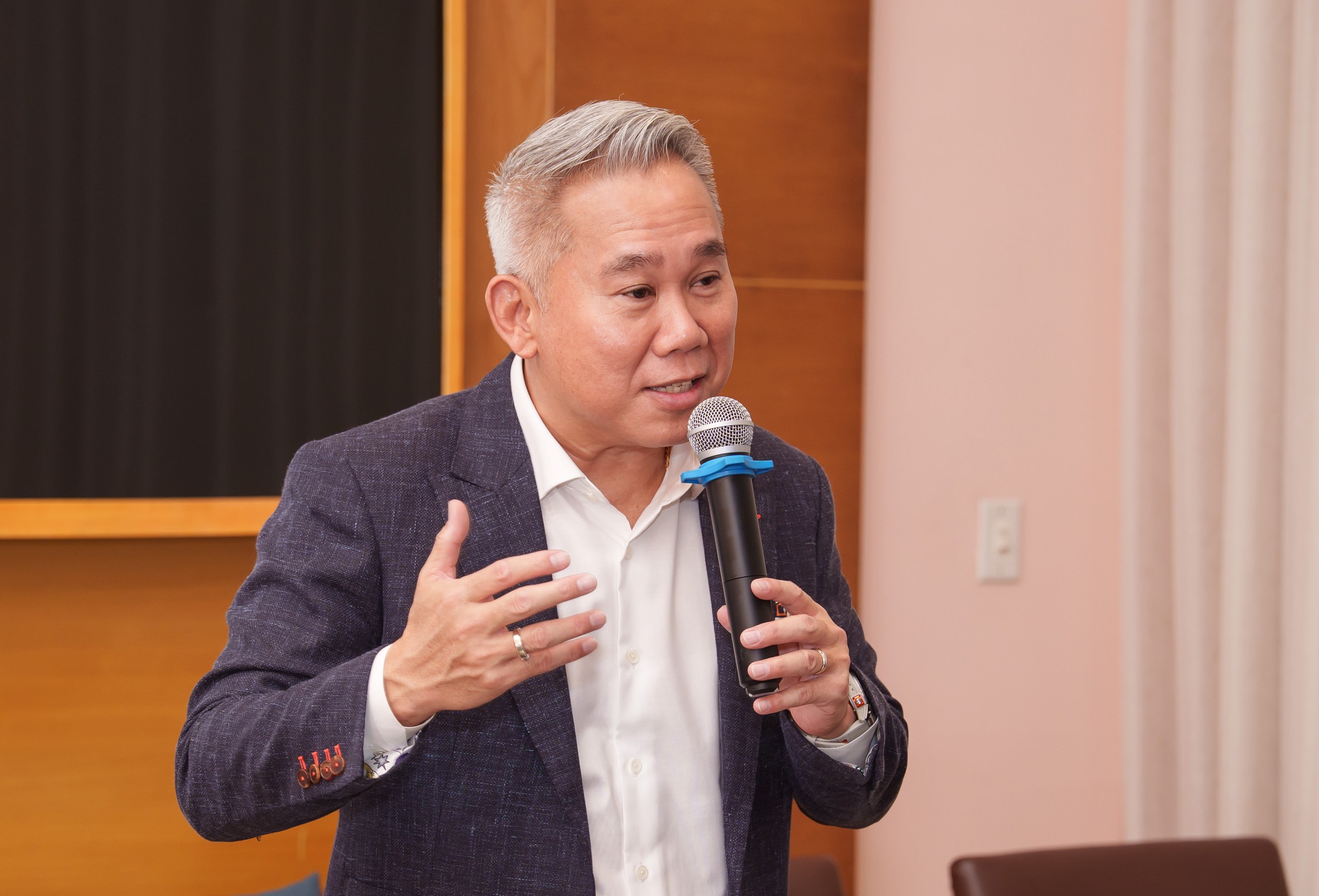 Ông Eric Yeo, Tổng Giám đốc AWS Việt Nam nhận định: Số PG88 Link Dễ Nhớ Pg88.com ứng dụng AI ở Việt Nam thời gian tới sẽ tiếp tục tăng trưởng mạnh mẽ.