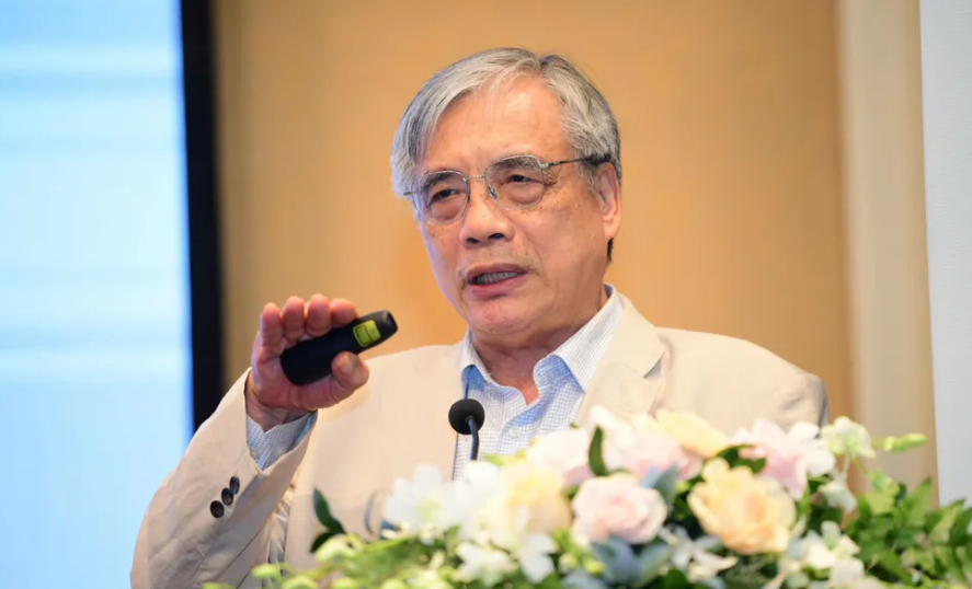 PGS.TS. Trần Đình Thiên, nguyên Viện trưởng Viện Link Trang Chủ PG88.Com Mới #2026 Việt Nam trình bày tham luận. Ảnh: Q.ĐỊNH.