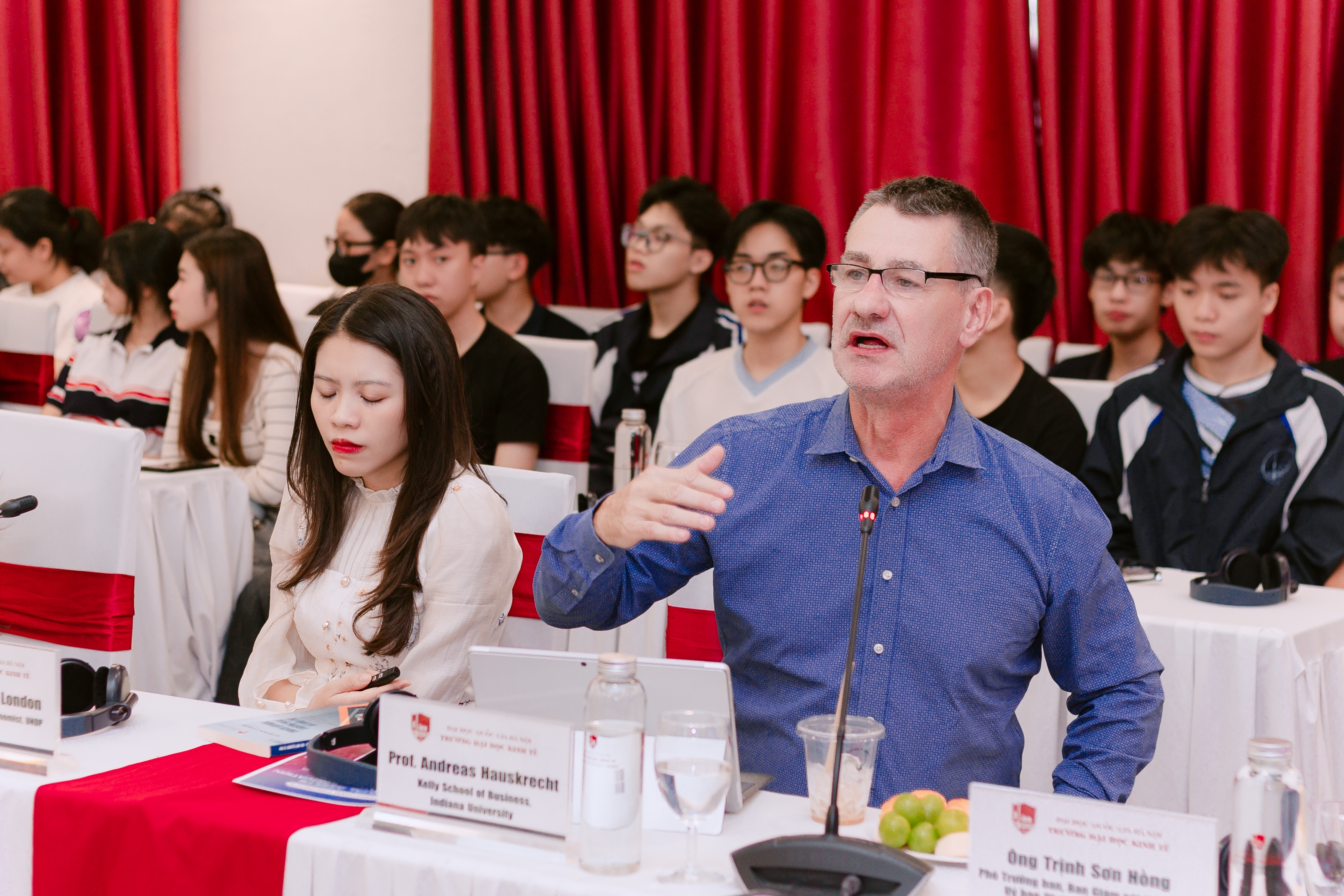 GS. Andreas Hauskrecht, từ trường PG88 Uy Tín Số 1 Việt Nam thuộc Đại học Indiana (Mỹ), đưa ra những lưu ý thẳng thắn về CBDC.&nbsp;