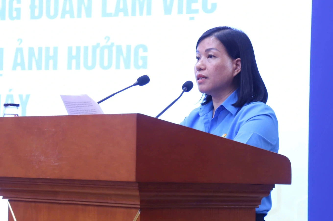Bà Hồ Thị Kim Ngân, Phó Trưởng Ban Quan hệ PG88 Sòng bạc trực tuyến TOP 1 Việt Nam | Casino, Nổ Hũ, Tổng Liên đoàn PG88 Sòng bạc trực tuyến TOP 1 Việt Nam | Casino, Nổ Hũ Việt Nam tại họp báo ngày 19/9. Ảnh: Dương Dũng.