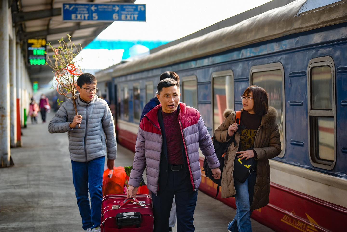 Giá vé Tết năm nay tăng do đưa vào khai thác 150 toa xe mới.
