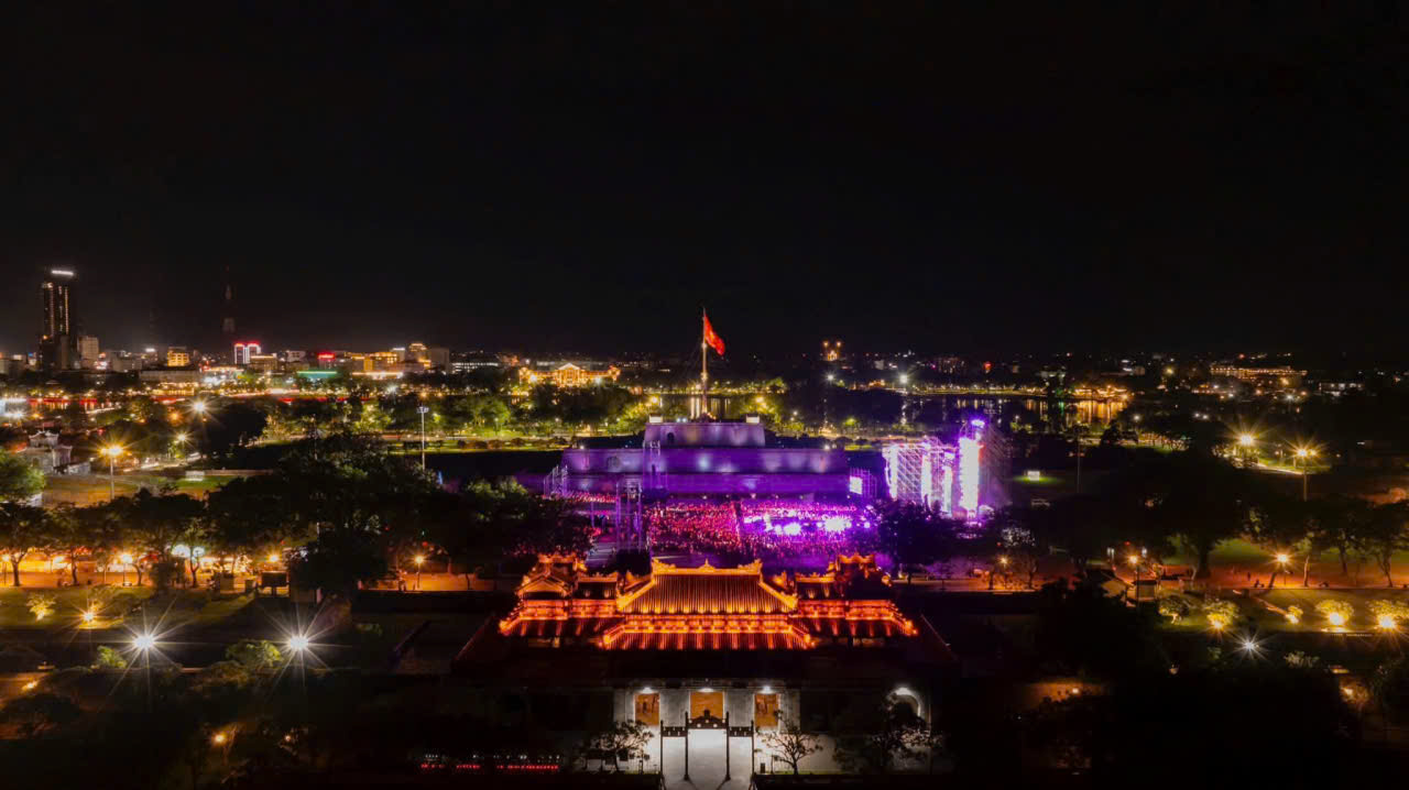 Sự kiện âm nhạc Hue mega booming.