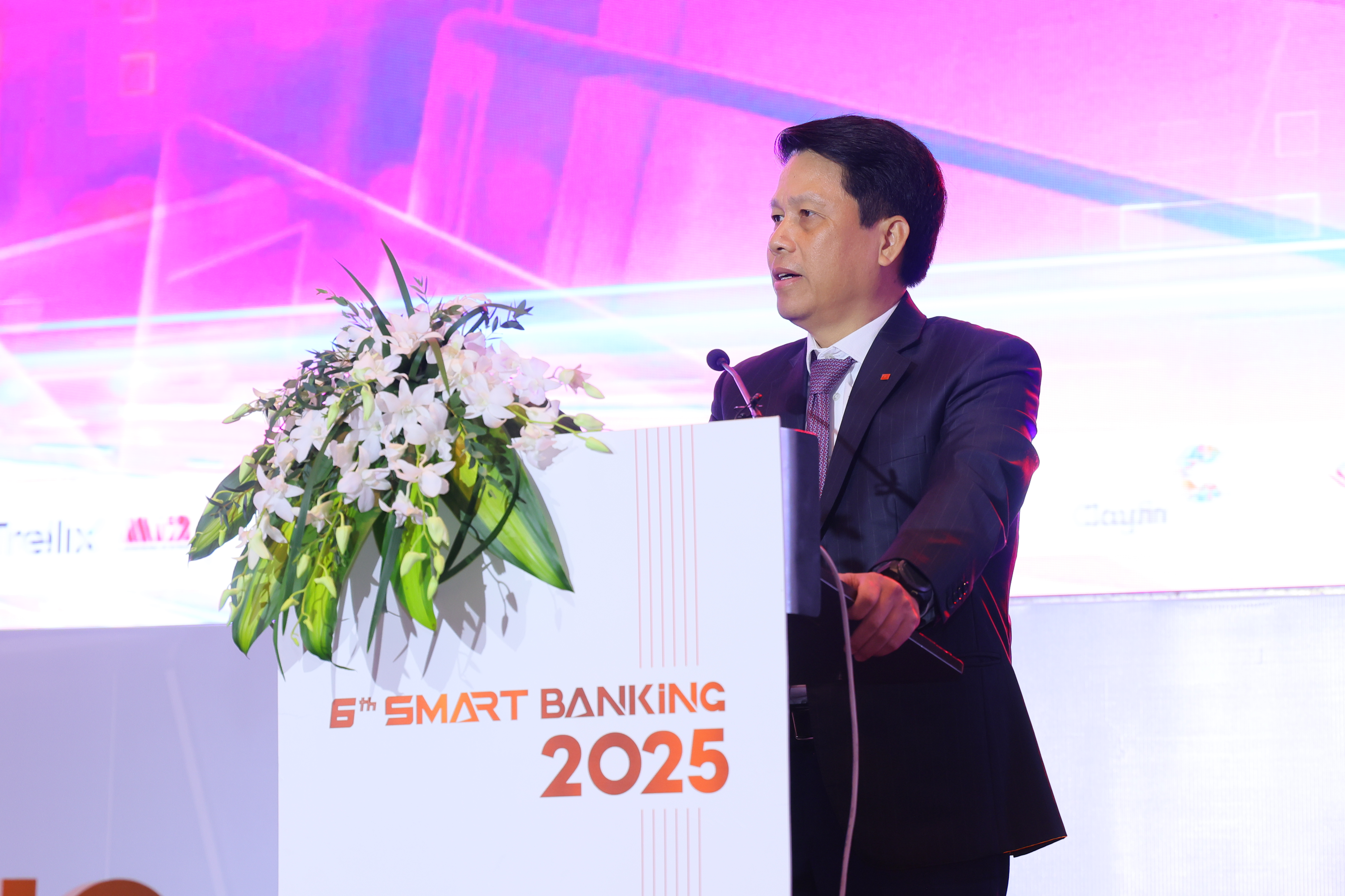 Giá trị thanh toán không dùng tiền mặt gấp 25 lần GDP