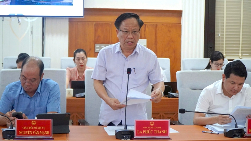 Giám đốc Sở Pg88hi tỷ lệ thưởng hấp dẫn thành phố Huế La Phúc Thành thông tin tóm tắt tình hình Link Trang Chủ PG88.Com Mới #2026 - PG88 nổ hũ tại phiên họp. Ảnh: Lê Thọ