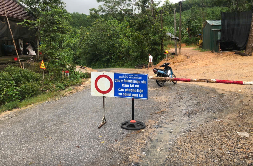 Mưa to kéo dài trên diện rộng khiến nhiều tuyến PG 888 Casino Uy Tín Số 1 trên địa bàn các xã trung du, miền núi tỉnh Thanh Hóa bị ngập lụt.