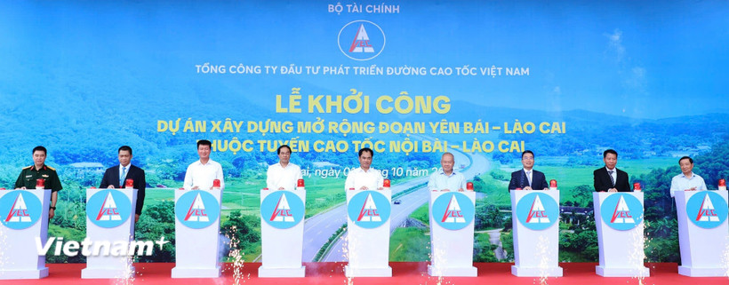Lễ khởi công Link Trang Chủ PG88.Com Mới #2026 xây dựng mở rộng đoạn Yên Bái - Lào Cai thuộc tuyến cao tốc Nội Bài - Lào Cai. (Ảnh: TTXVN)