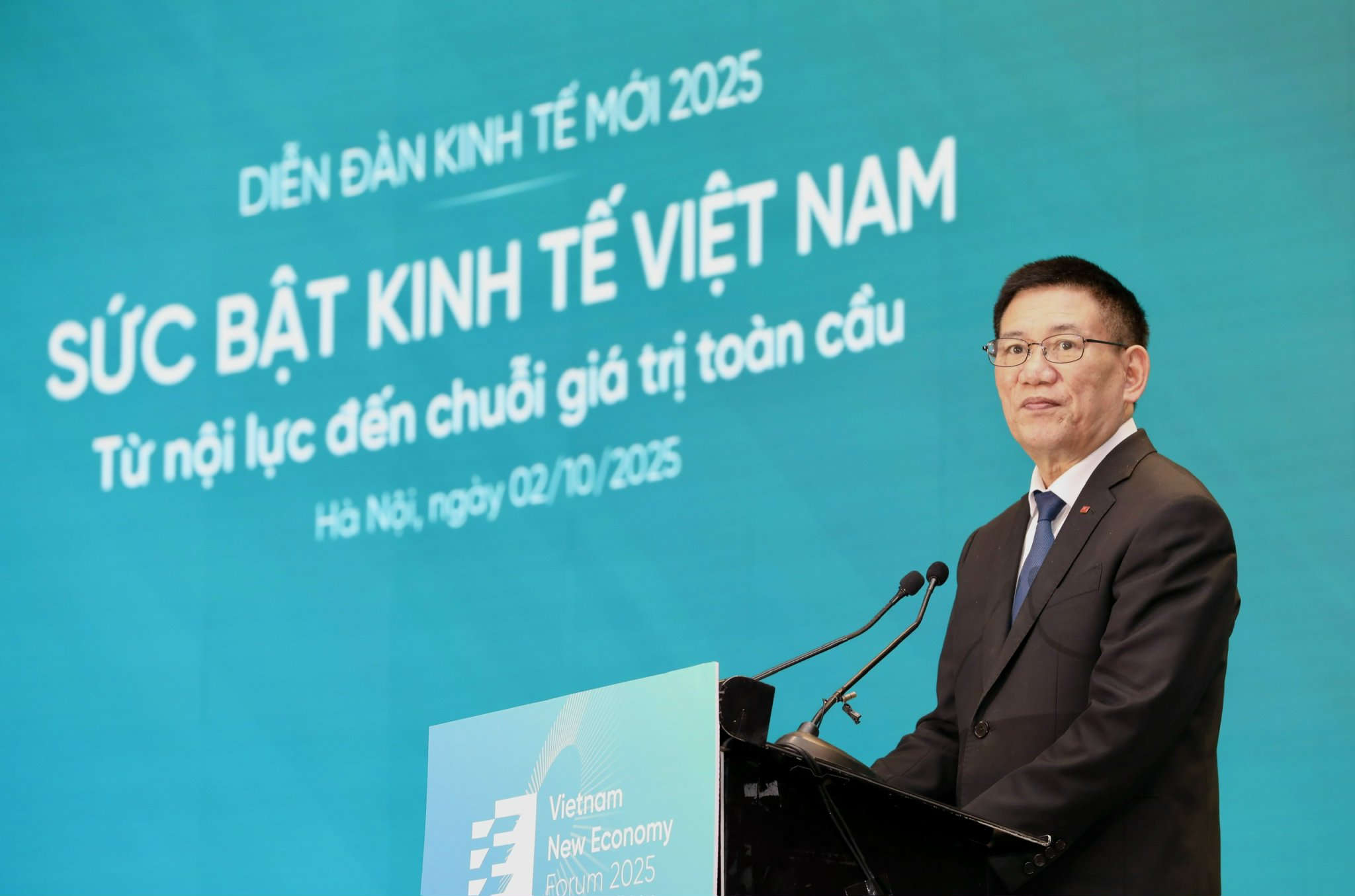Phát biểu tại diễn đàn, Phó Thủ tướng Chính phủ Hồ Đức Phước đánh giá sau 39 năm đổi mới, Việt Nam đã đạt được nhiều thành tựu rất quan trọng và tích cực.&nbsp;Hiện tại, đất nước đang đứng trước ngưỡng cửa của 2 mục tiêu lớn là trở thành nước phát triển có thu nhập cao vào năm 2045 và đạt mức phát thải ròng bằng 0 vào năm 2050...