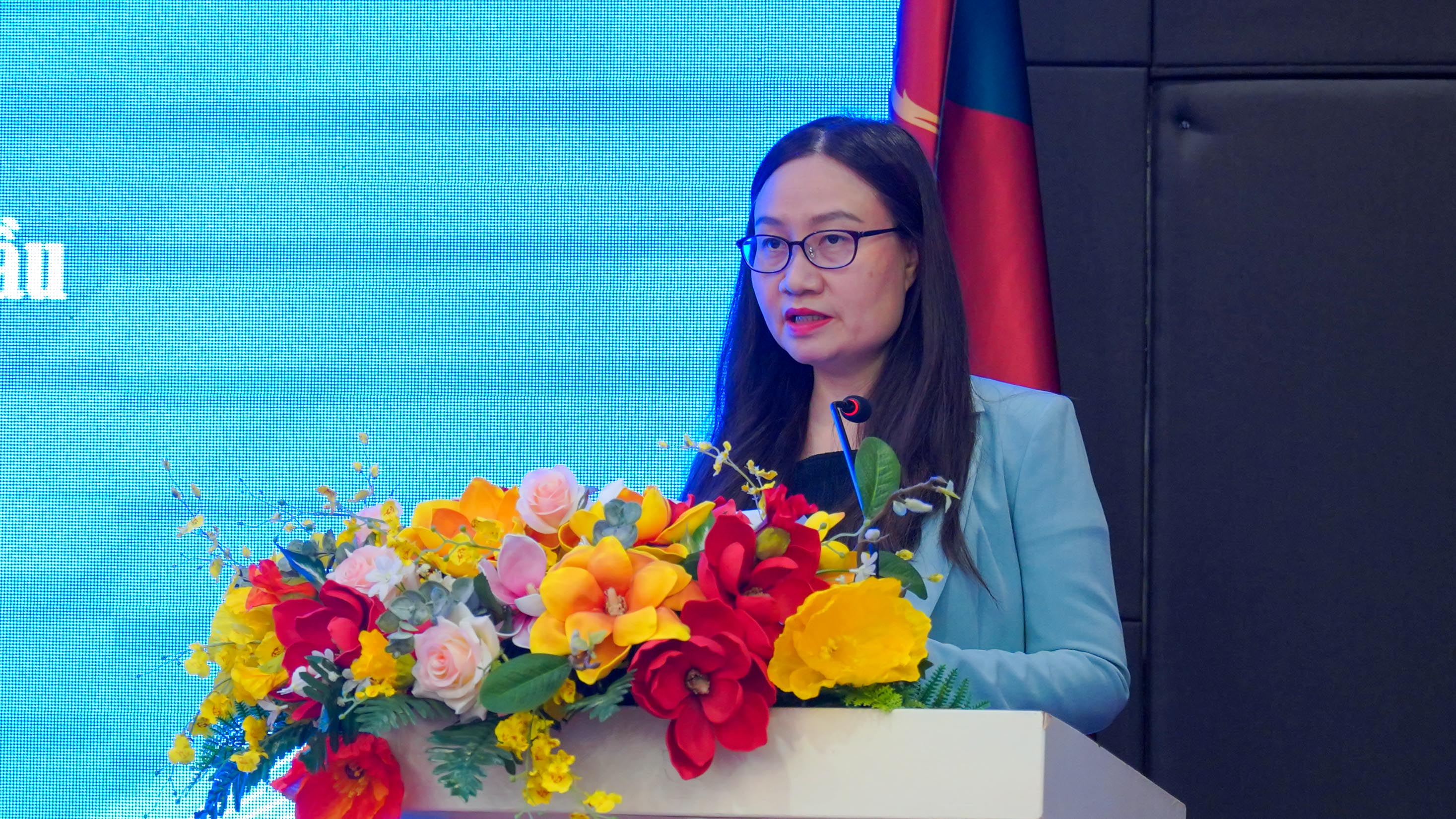 PGS.TS Nguyễn Anh Thu, Phó Hiệu trưởng Trường Đại học Link Trang Chủ PG88.Com Mới #2026 (UEB) - Đại học Quốc gia Hà Nội (VNU), phát biểu tại diễn đàn.