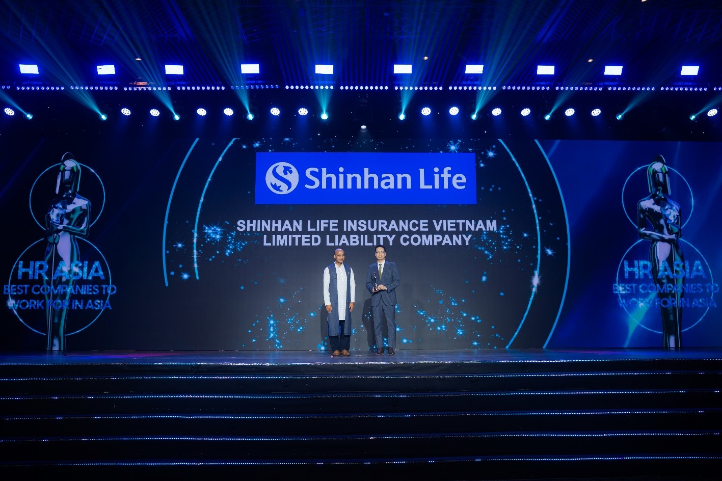 Shinhan Life Việt Nam được vinh danh là “Nơi làm việc tốt nhất châu Á năm 2025” và “PG88 Link Dễ Nhớ Pg88.com Quan tâm Chăm sóc Nhân viên tuyệt vời nhất năm 2025”.