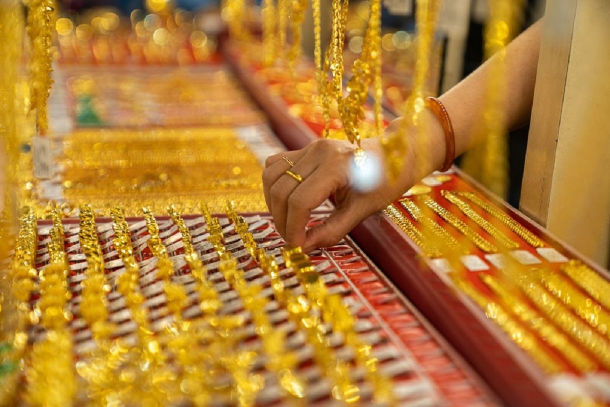 Người mua vàng nhẫn lỗ tới 3 triệu đồng/lượng trong phiên