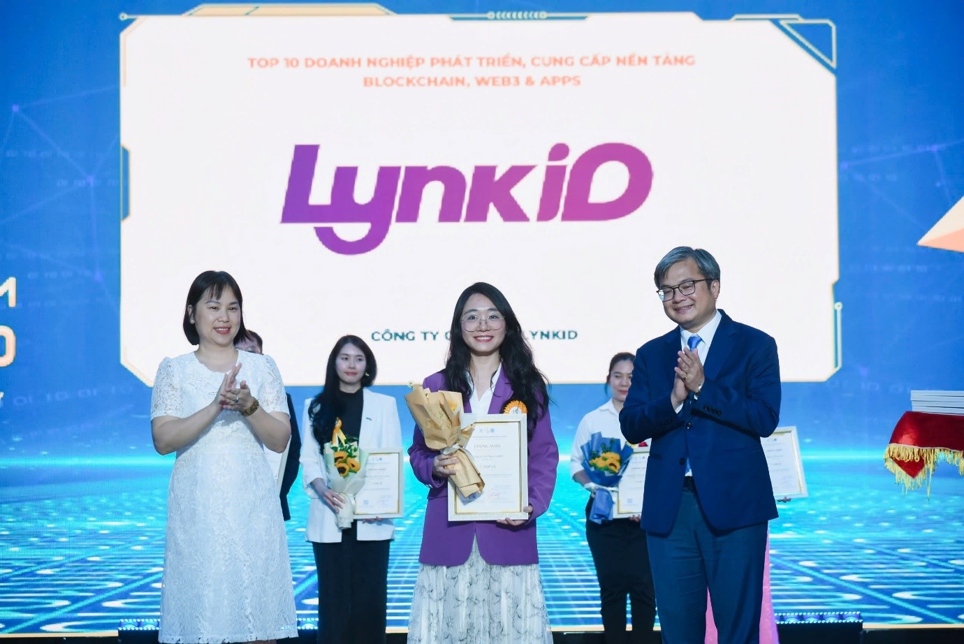 LynkiD lập cú hattrick 3 hạng mục “Top 10 PG88 Link Dễ Nhớ Pg88.com công nghệ số xuất sắc Việt Nam 2025”