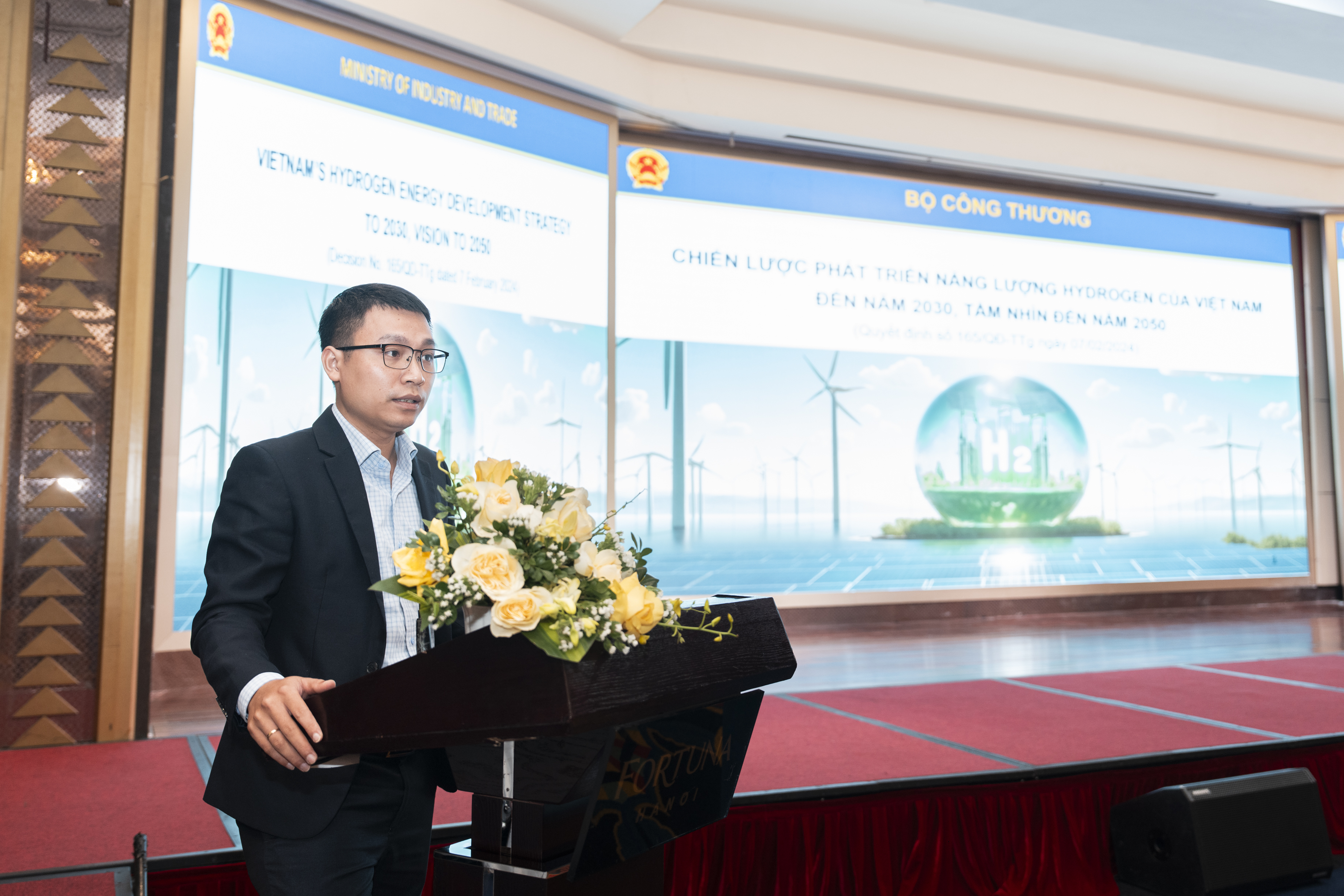 Ông Nguyễn Văn Hiếu:&nbsp;Việt Nam đặt mục tiêu sản xuất 100–500 nghìn tấn hydrogen mỗi năm vào năm 2030.&nbsp;Ảnh GIZ