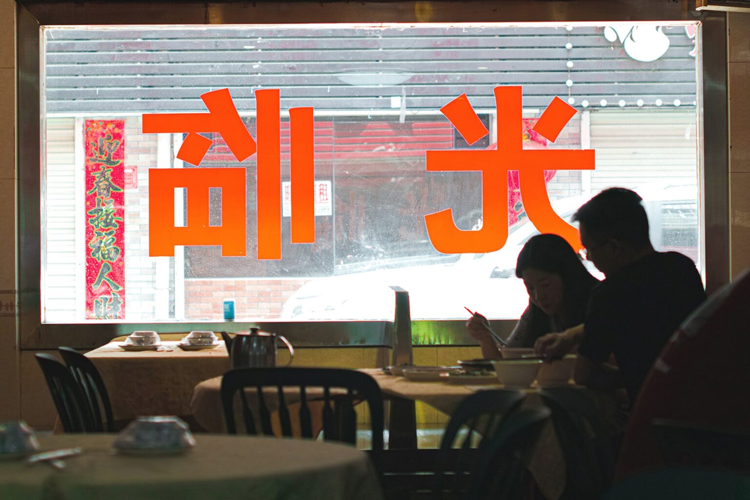 Sự hoài nghi hiện vẫn còn, sau khi có thông tin tiết lộ rằng nhà bếp của Xibei sử dụng bông cải xanh được bảo quản bằng 